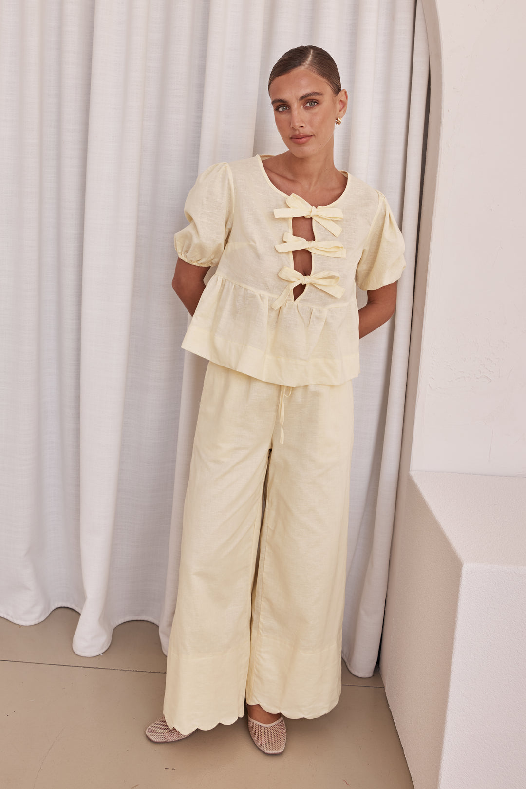 Butter Yellow Linen Bow Tie Front Top – Puff Sleeve Peplum Blouse