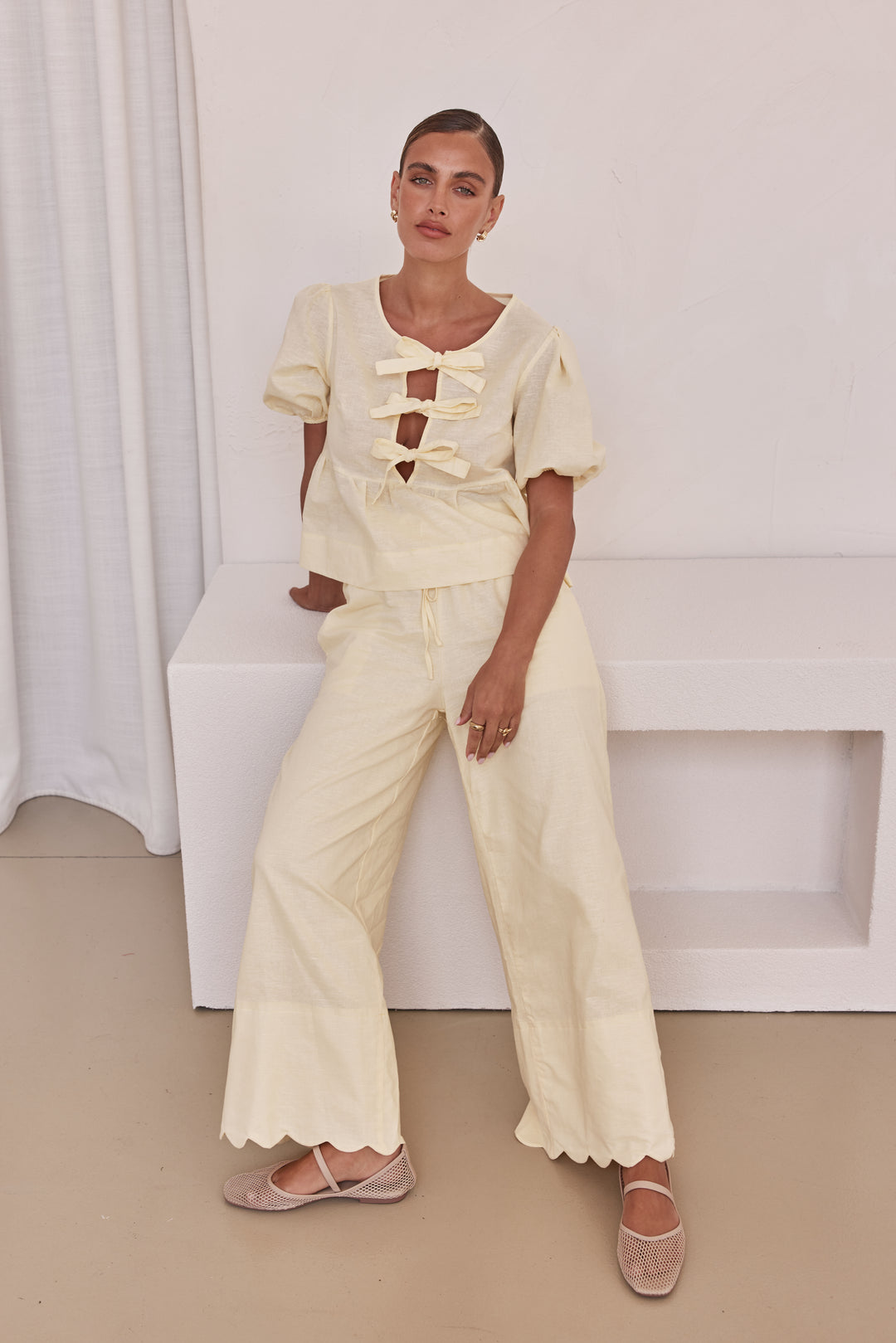Butter Yellow Linen Bow Tie Front Top – Puff Sleeve Peplum Blouse